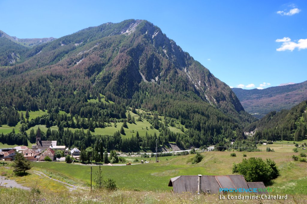 Village de La Condamine-Châtelard.