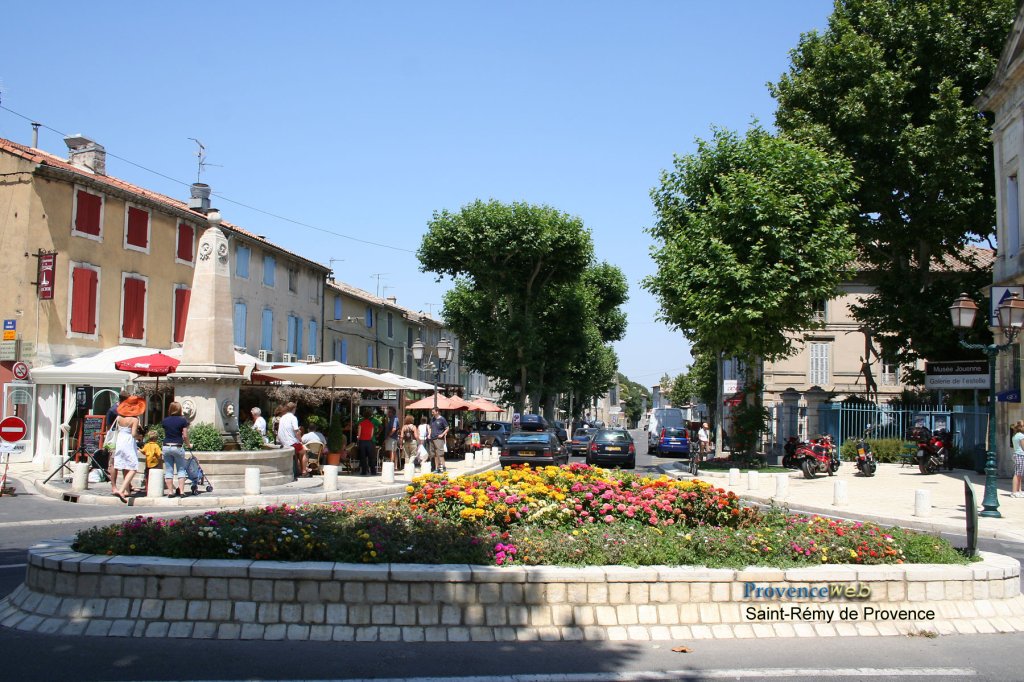 Place à Saint Rémy.