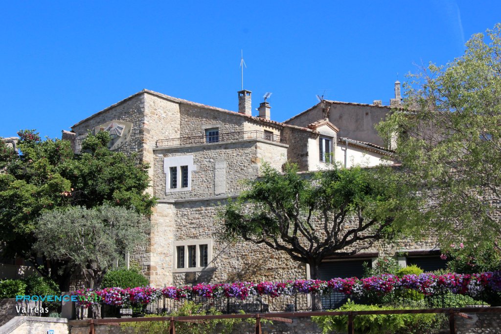 Valréas dans le Vaucluse.