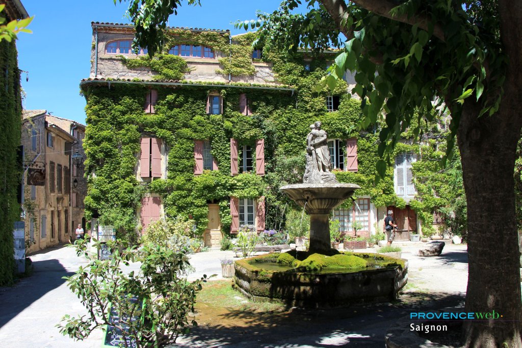 Saignon Luberon.