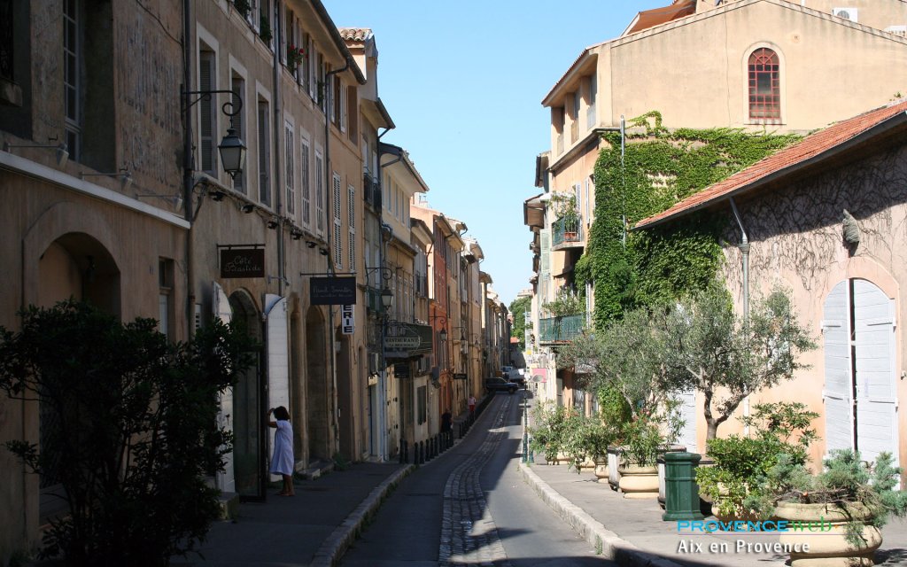 Jolie rue à Aix en Provence.
