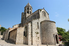 La Garde Adhémar, l'église