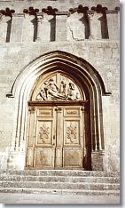 Saignon, porte de l'église