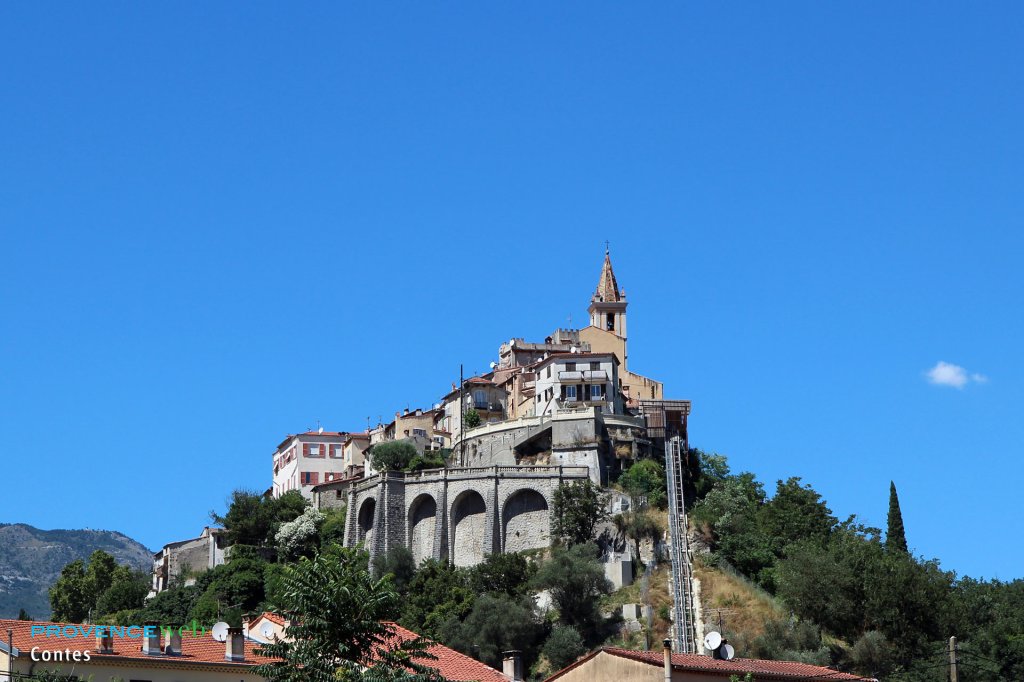 Village perché de Contes.