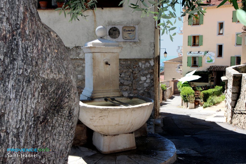Fontaine.