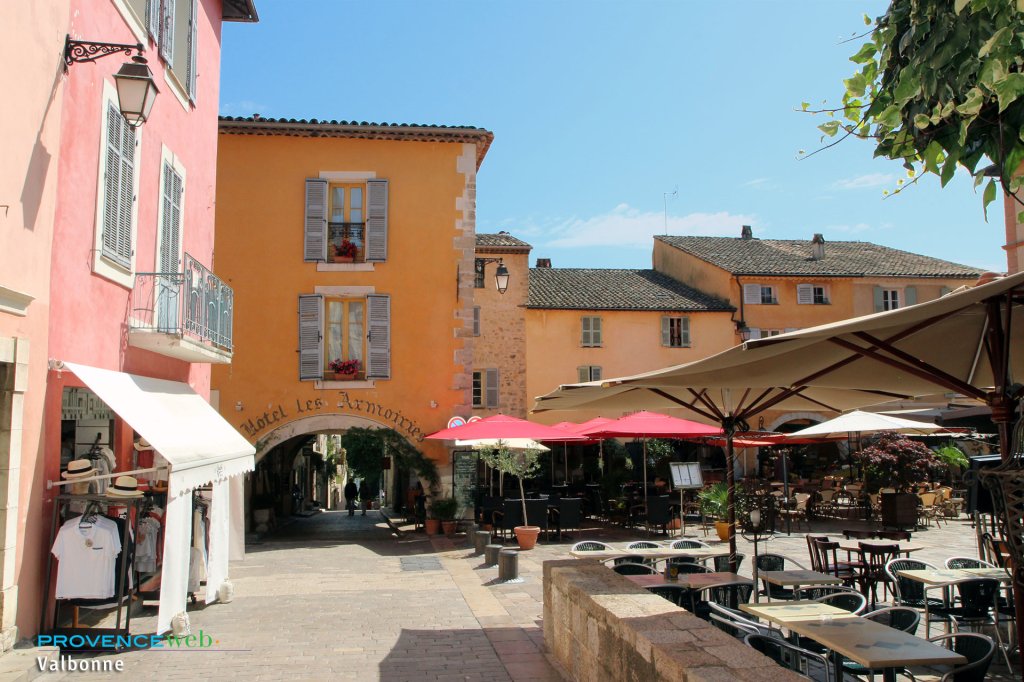 Place à Valbonne.