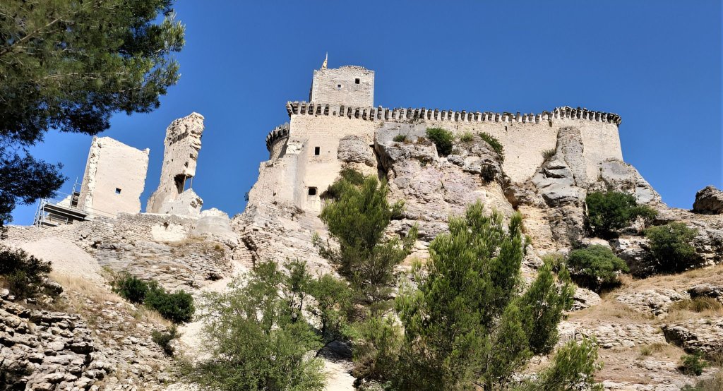 Château de Boulbon.