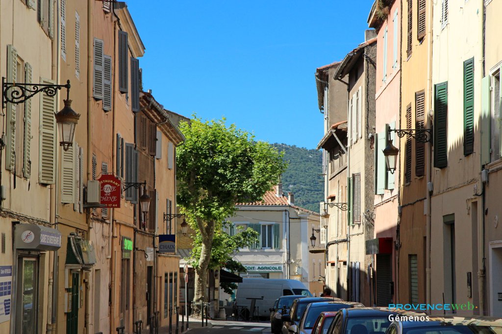 rue à Gemenos.