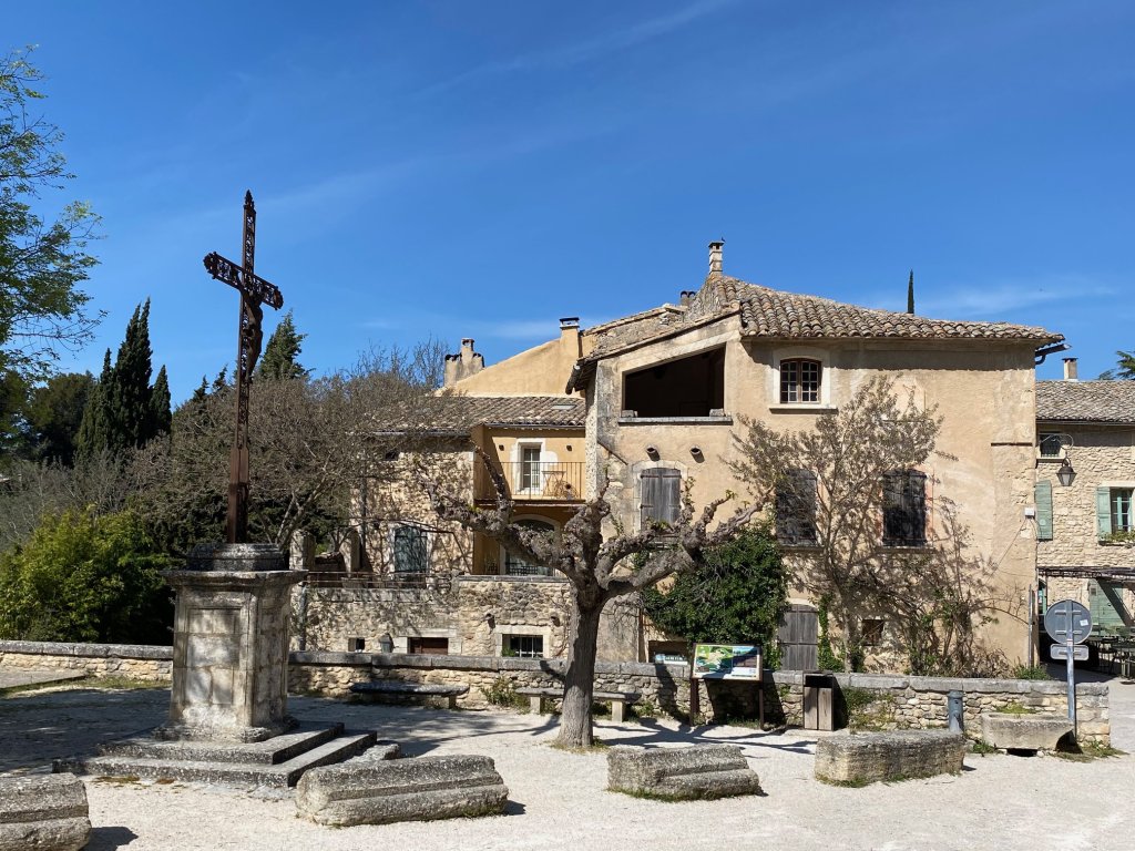 Place de la Croix.
