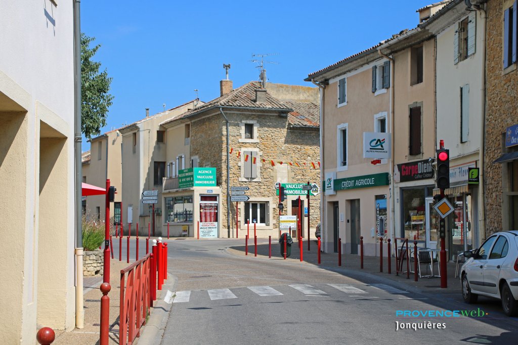 Jonquières dans le Vaucluse.