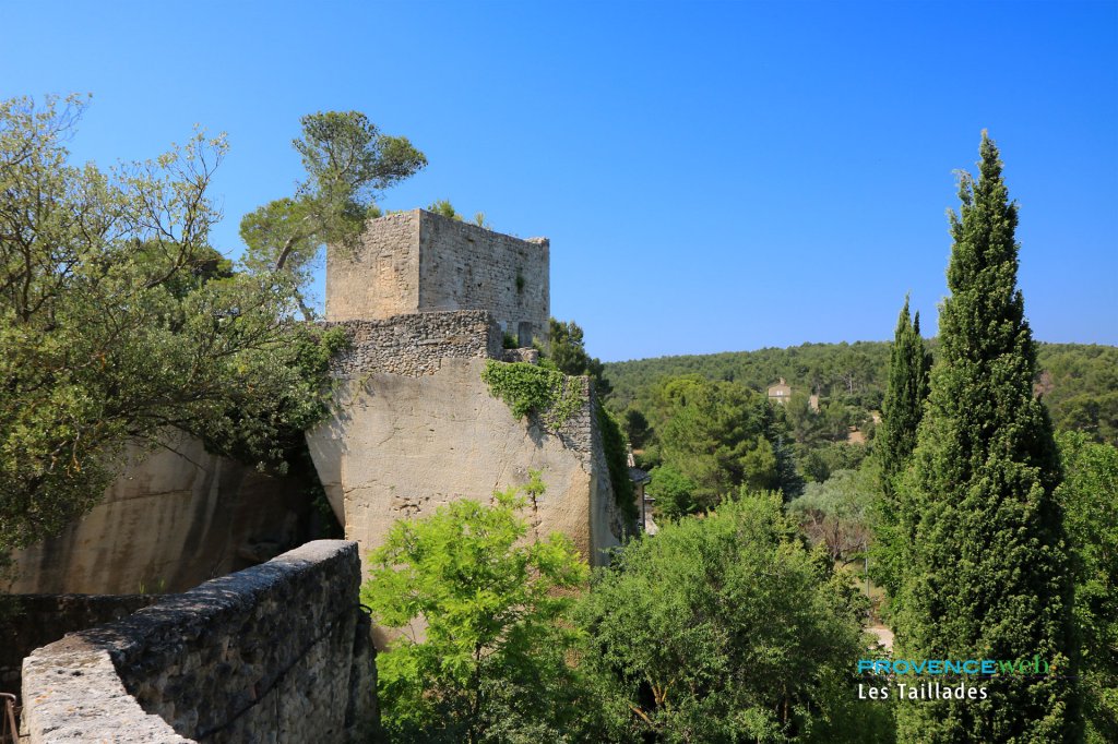 Village des Taillades.