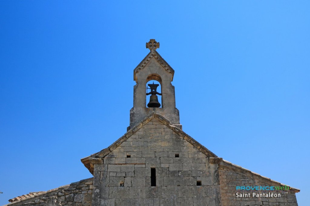 Eglise romane de Saint Pantaléon.