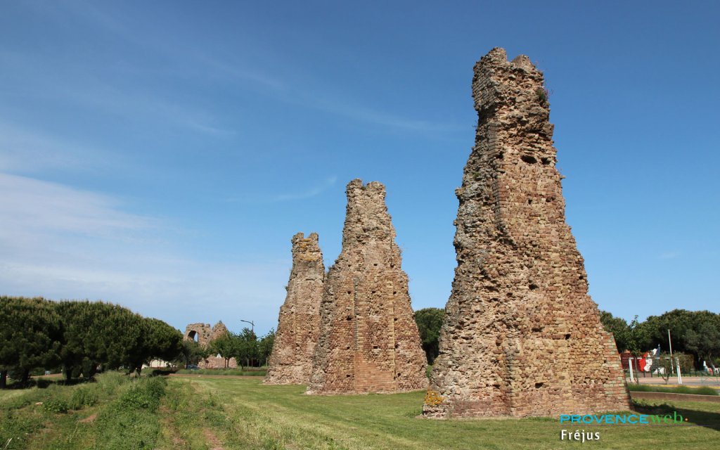 Ruines romaines à Fréjus.