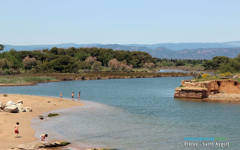 Plage à Fréjus.