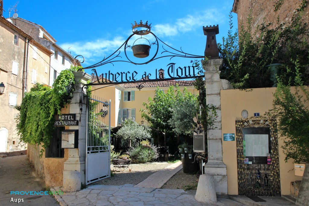 Auberge à Aups.