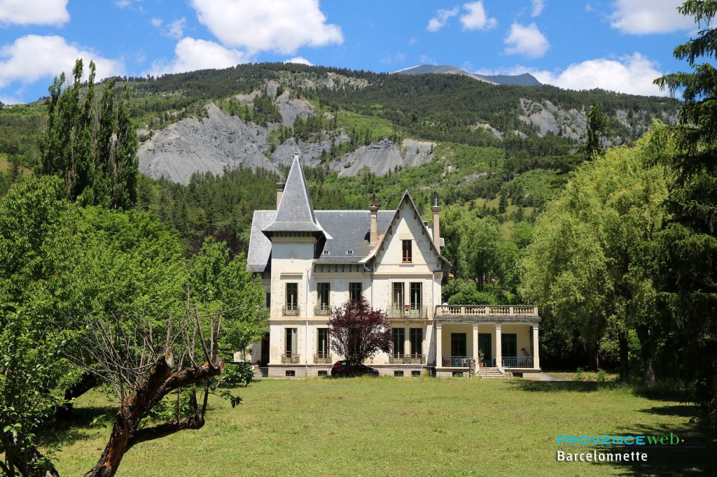 Villa Mexicaine à Barcelonnette.