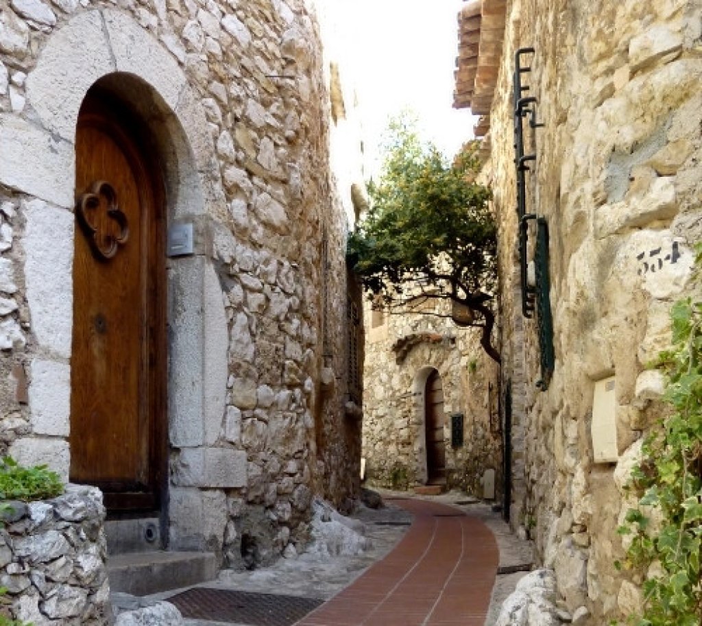Ruelles à Thoard.