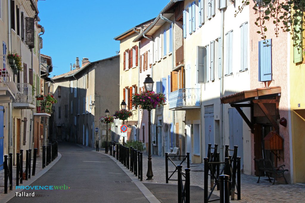 Ruelle à Tallard 05.