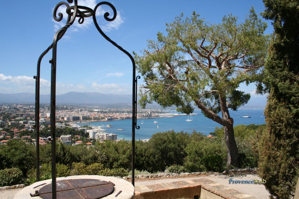 Antibes.