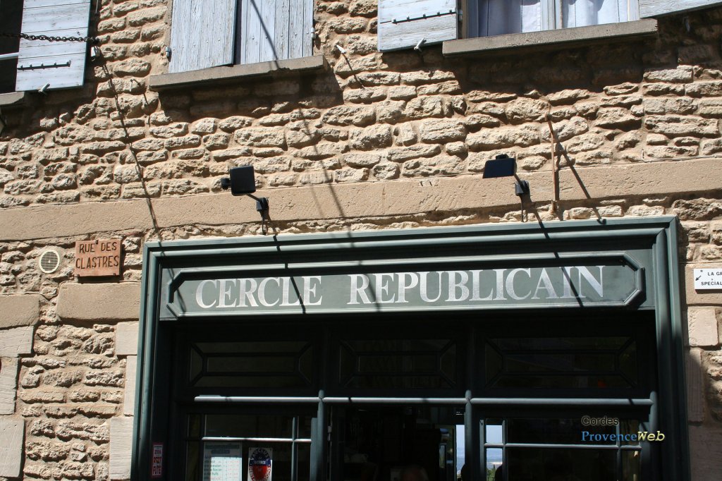 Rue des Clastres.