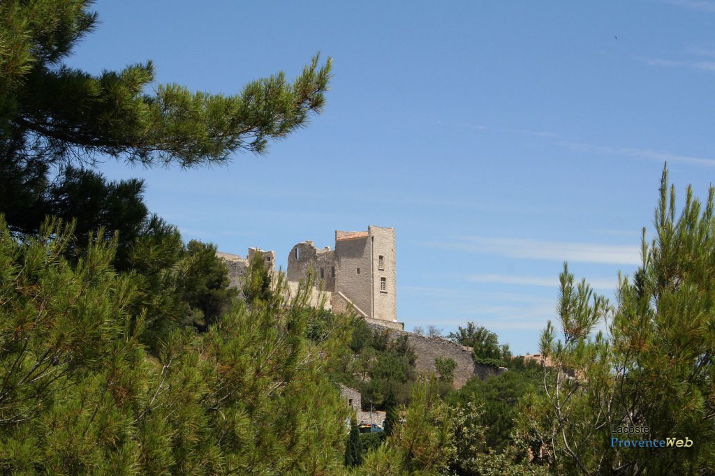 Château du Marquis de Sade.