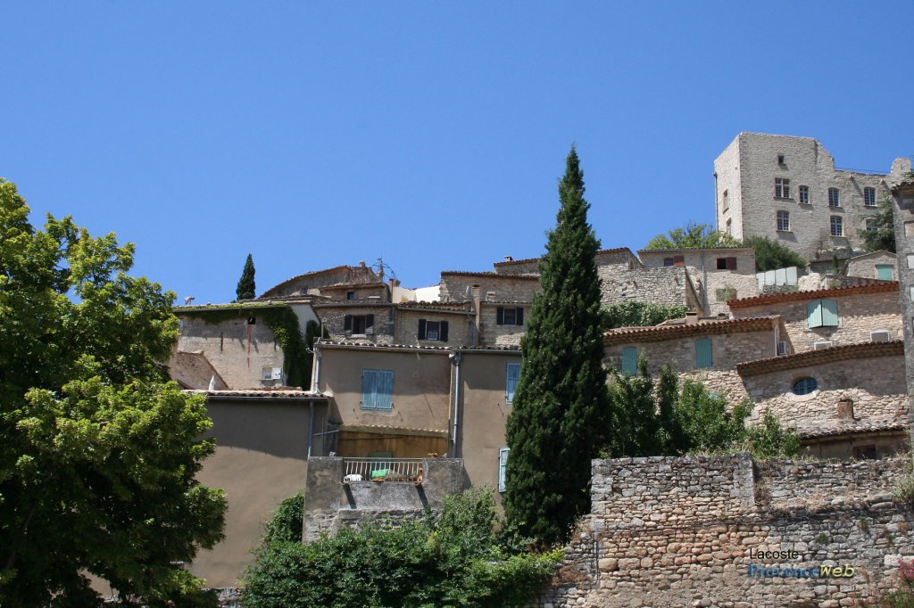Village de Lacoste.