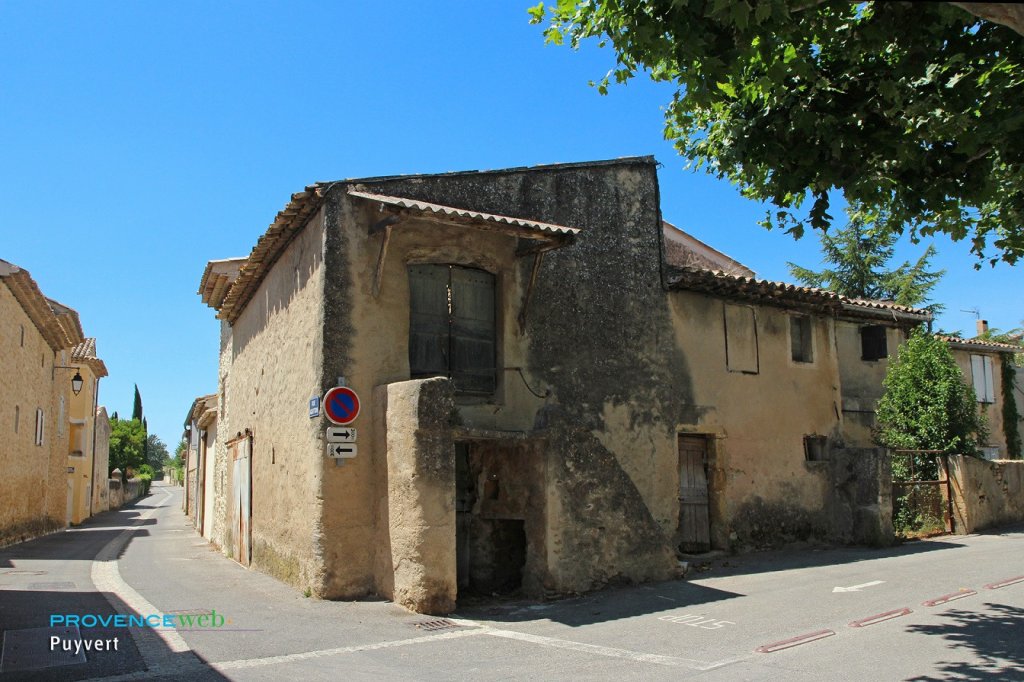 Puyvert tourisme.
