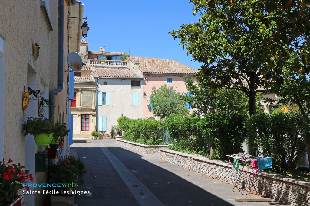 Sainte Cécile dans le Vaucluse.