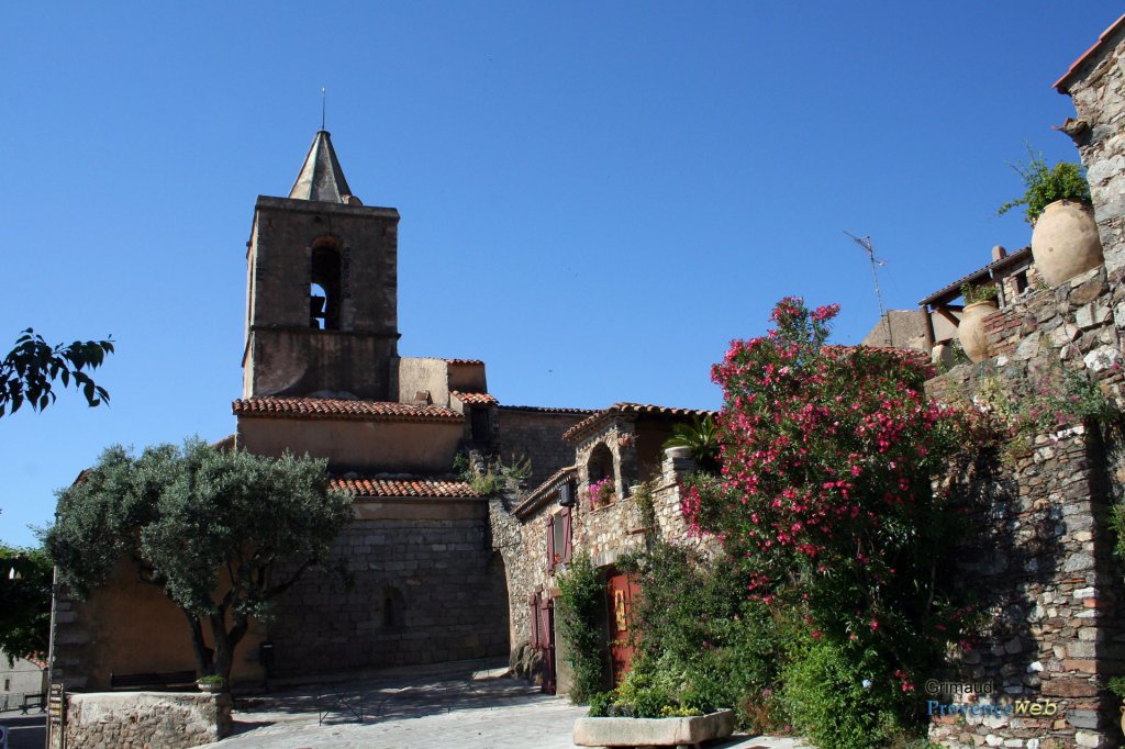 Jolie place.