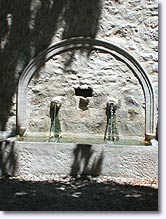 Esparron de Verdon, fontaine