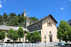 Jausiers, church