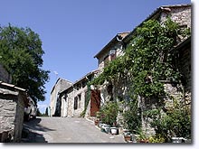 Montfuron, street in the village