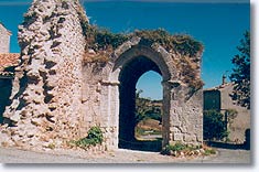 Reillane, ruine