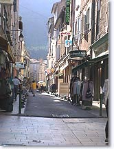 Sisteron, pedestrian street