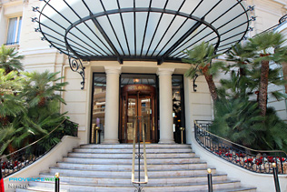 Monaco, entrée de l'Hôtel de Paris