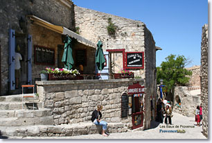 Les Baux de Provence, restaurant terrace