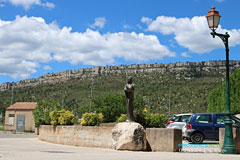 Chateauneuf-le-Rouge, statue in front of the Trets bar