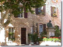 Lancon de Provence, square