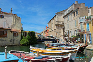 Martigues, typical boats and16 HQ Photographs