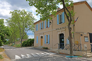 Le Puy Sainte Reparade, town hall