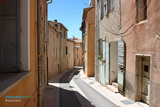 Puyloubier, petite rue