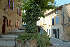 Rognes, small square and calade street