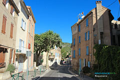 Roquevaire, street