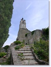Chateauneuf de Mazenc, stairs to the chapel