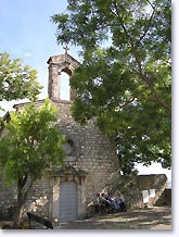 La Garde Adhemar, chapel