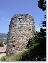 Saint Auban sur l'Ouveze, ruined tower
