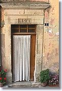Sainte Anastasie sur Issole, typical door