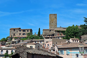 Les Arcs sur Argens, roofs in the village and tower