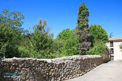 Artigues, stone wall