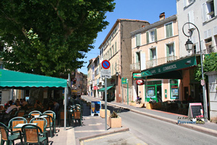 Le Luc en Provence, cafe terrace